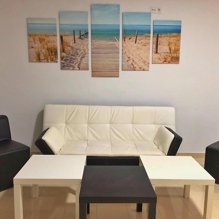 Apartamentos Carmen Teresa Torremolinos Bagian luar foto
