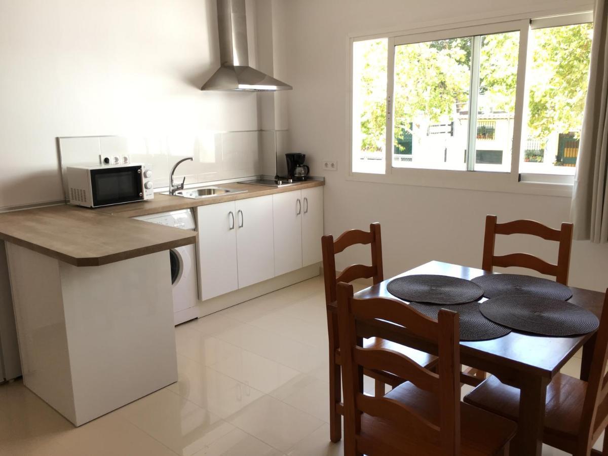 Apartamentos Carmen Teresa Torremolinos Bagian luar foto